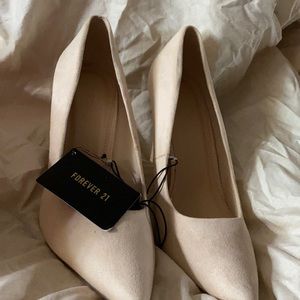Brand new forever 21 suede heels size 9